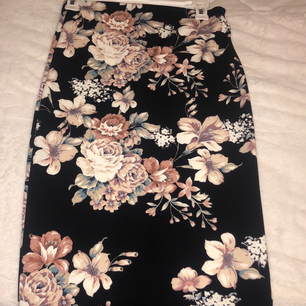 Pencil skirt